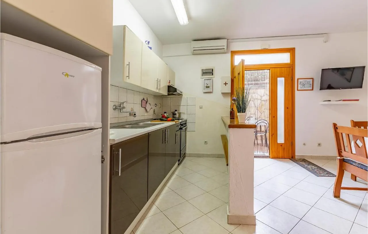 2 Bedroom Stunning Apartment In Rovinj Croatia