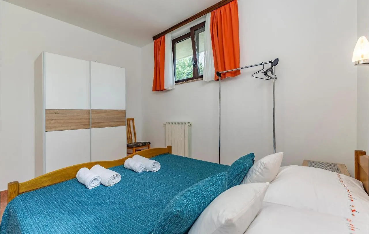 2 Bedroom Stunning Apartment In Rovinj