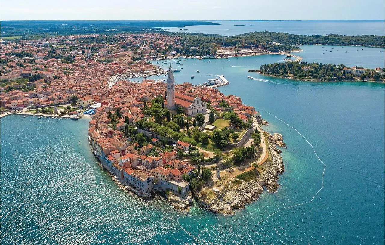 2 Bedroom Stunning Apartment In Rovinj 0*,  Croatia