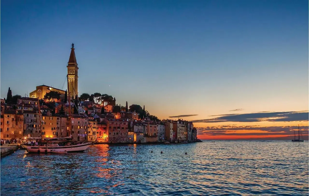 2 Bedroom Stunning Apartment In Rovinj Croatia