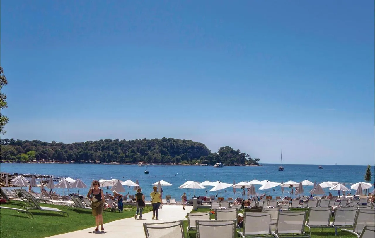 2 Bedroom Stunning Apartment In Rovinj