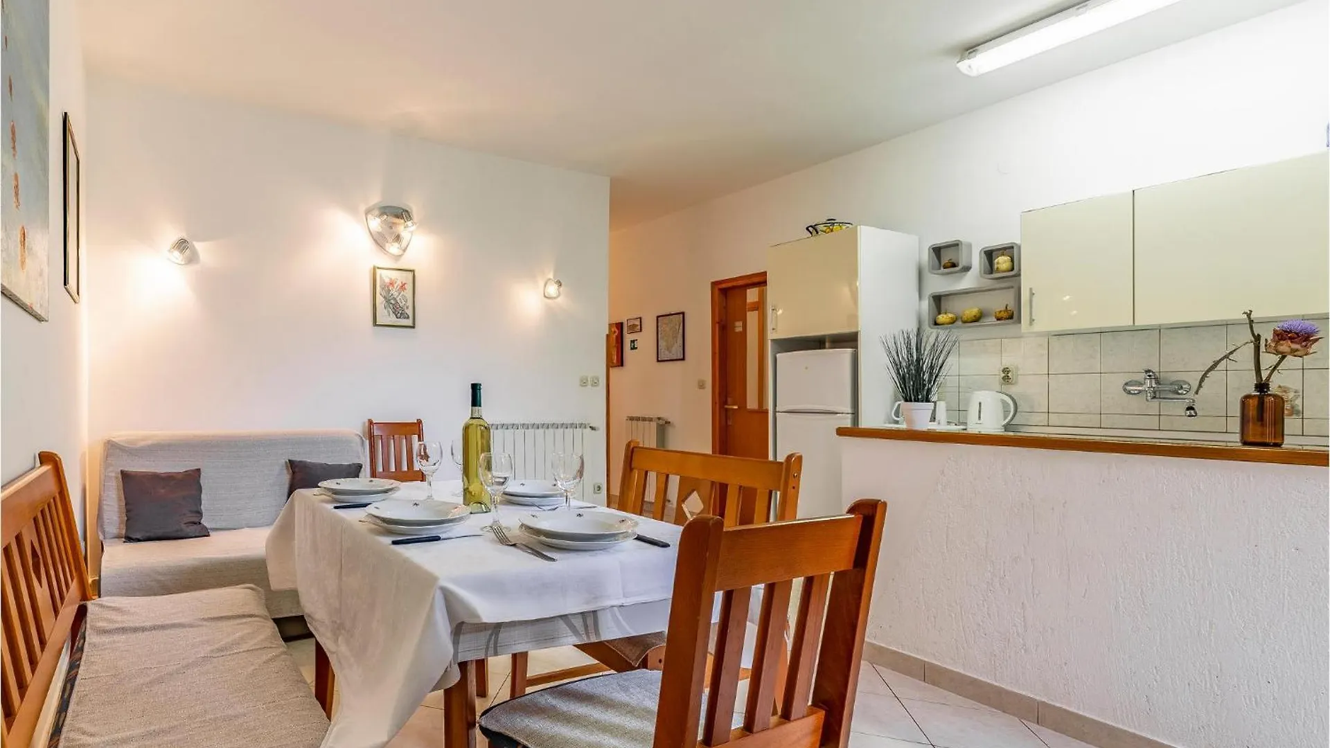 2 Bedroom Stunning Apartment In Rovinj Croatia