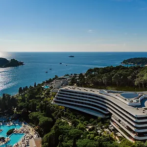 Lone By Maistra Collection Hotel