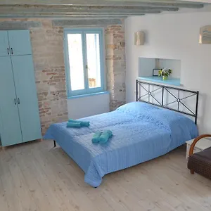 Barbaro Apartment
